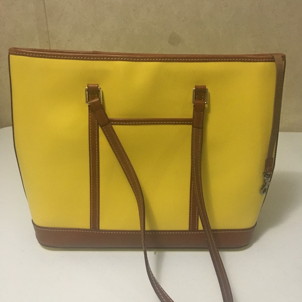 Dooney & Bourke purse (used)